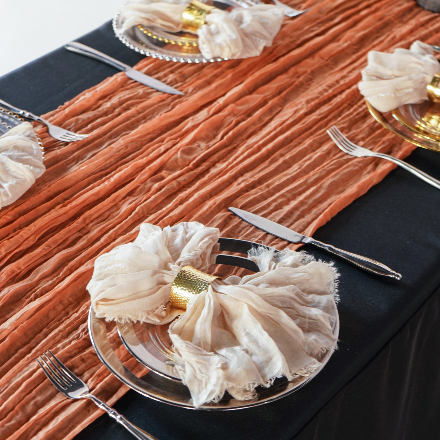 Cheesecloth Table Runner with Crinkled Gauze Fabric