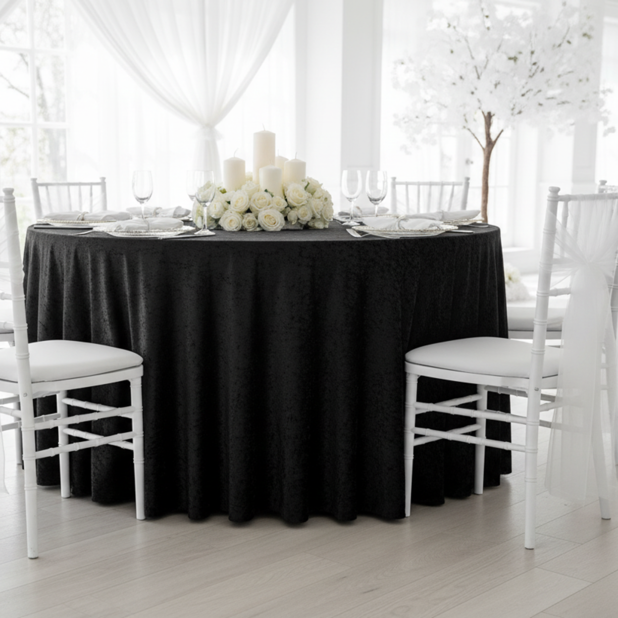 Velvet Round Tablecloth with Soft Texture and Seam Design
