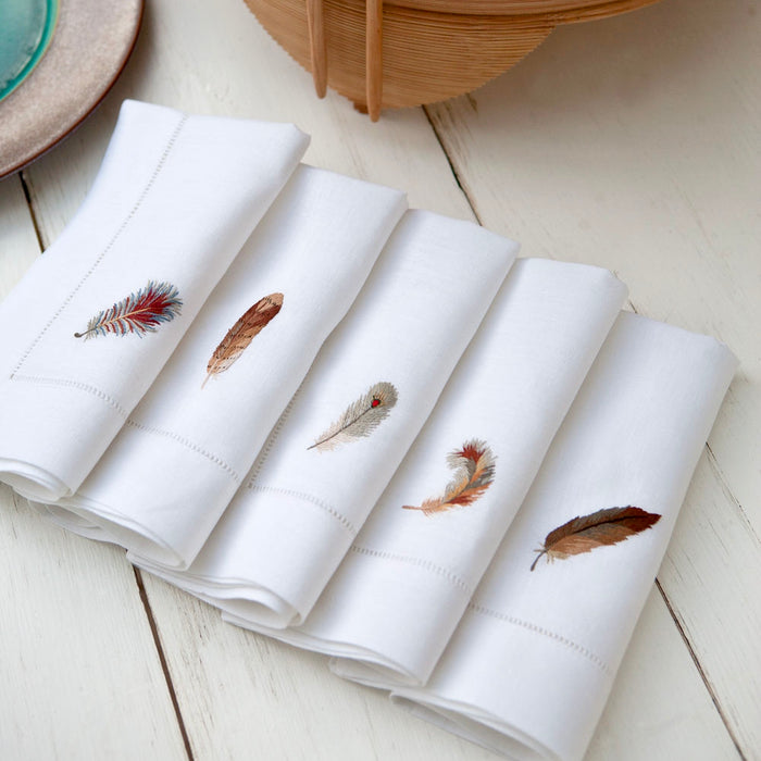 Les Plumes Placemats and Napkins - Set of Four